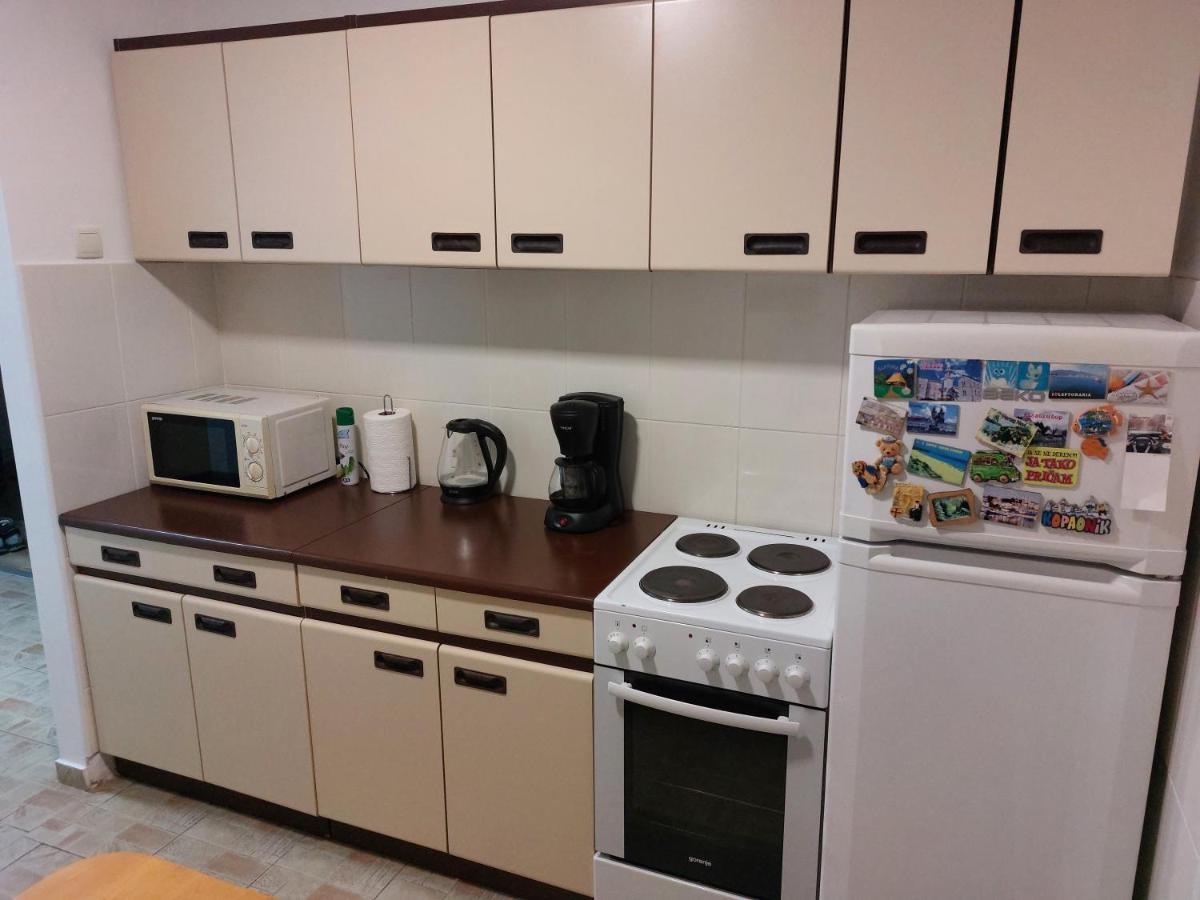 Apartman Centar Sremska Mitrovica Buitenkant foto